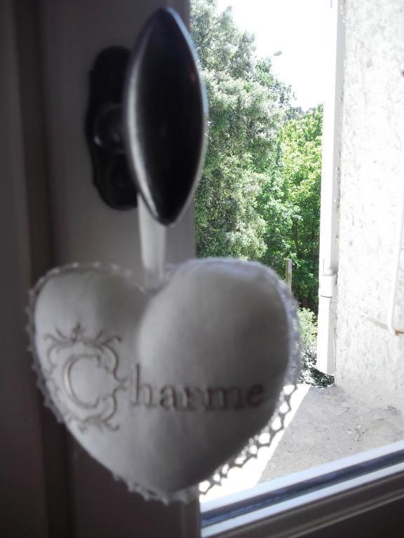 La Bastide Du Vallon Guest House Saumane-de-Vaucluse Room photo
