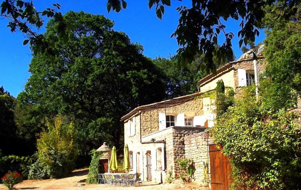 La Bastide Du Vallon Guest House Saumane-de-Vaucluse Exterior photo